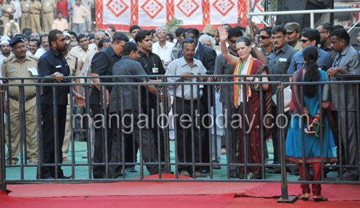 Sonia gandhi